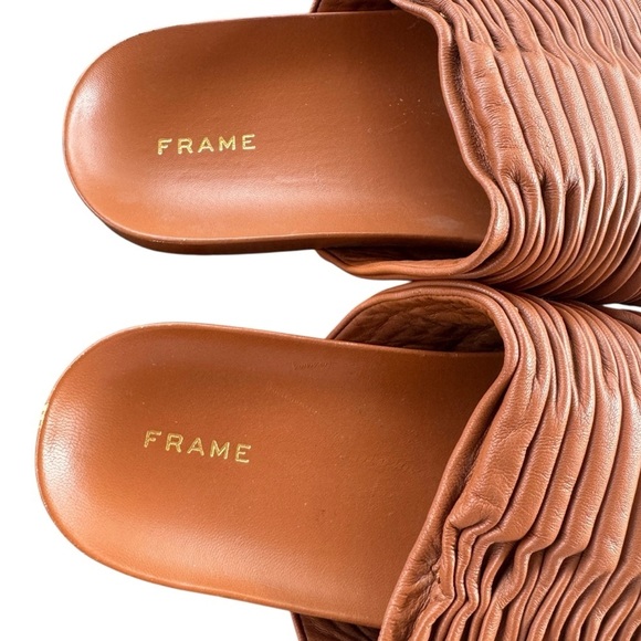 Frame Le Reese Slide Sandals in Tobacco, Size 39.5 - Picture 6 of 8